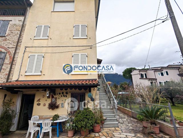 Casa indipendente in residenziale in Via Torrone 123