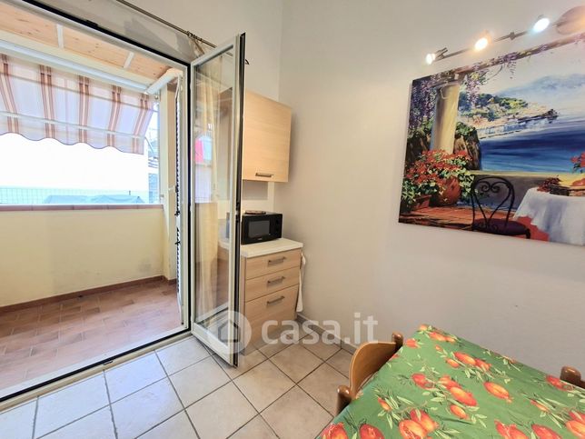 Appartamento in residenziale in Via Lombardia