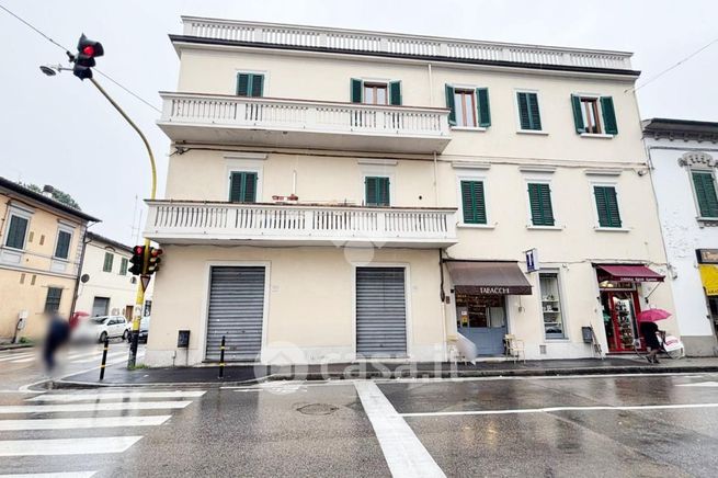 Capannone in commerciale in Via Roma 118