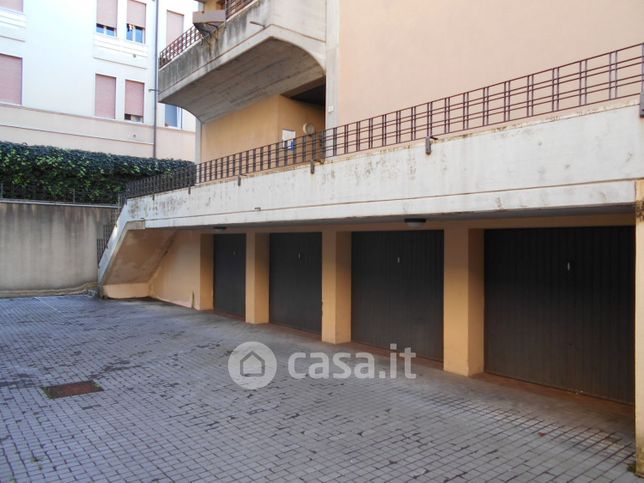 Ufficio in commerciale in Via Paolo Veronese