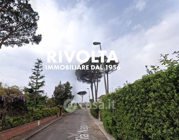 Villa in residenziale in Via Napoli 3