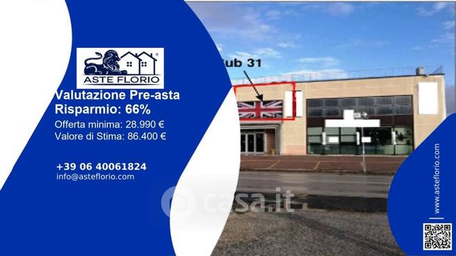 Ufficio in commerciale in Via Casalpiano