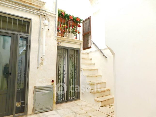 Casa indipendente in residenziale in 