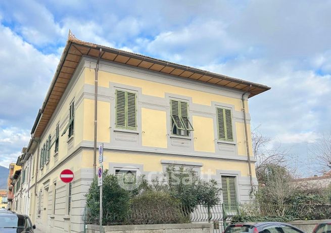 Casa bi/trifamiliare in residenziale in Via del Piave