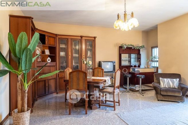 Casa indipendente in residenziale in Via Giosuè Carducci 13