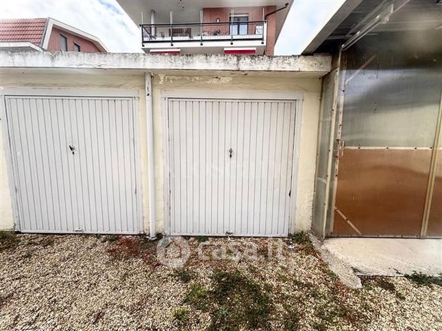 Box/posto auto in residenziale in Via Leonardo da Vinci