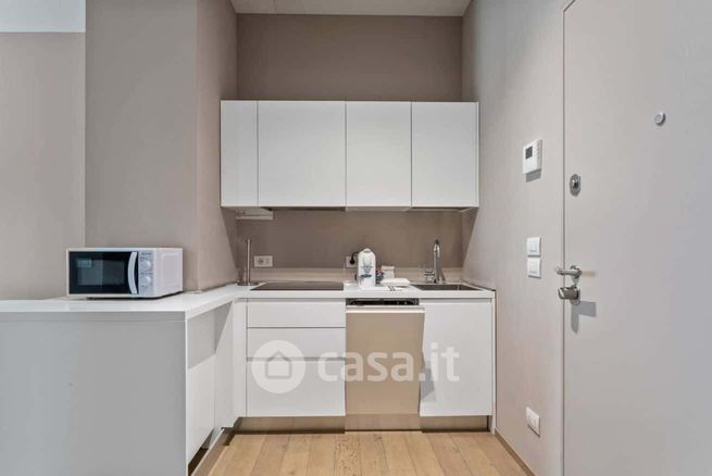 Appartamento in residenziale in Viale Cadorna 15