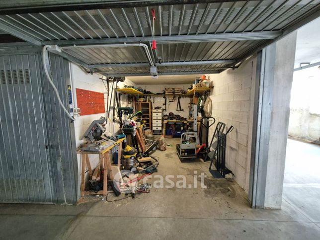 Box/posto auto in residenziale in Via Zanobi da Strada