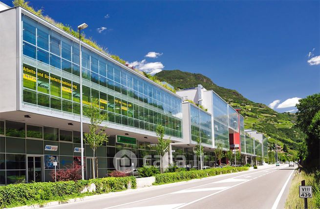 Ufficio in commerciale in Via Innsbruck