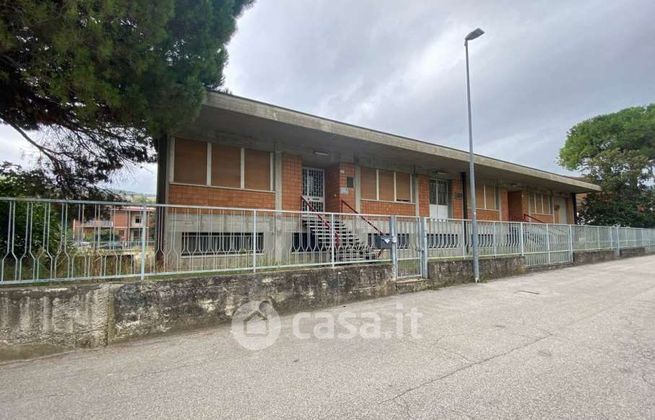 Capannone in commerciale in Via Nazionale