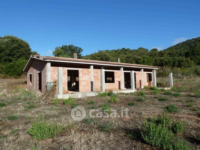 Terreno agricolo in commerciale in 