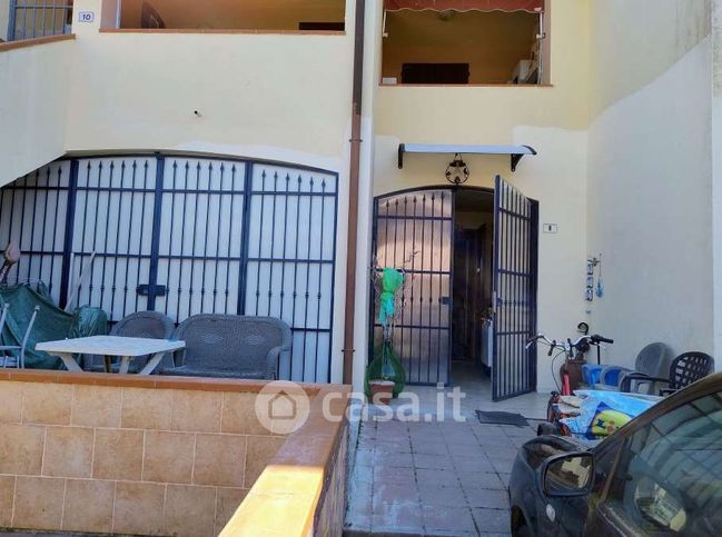 Appartamento in residenziale in Via Mimosa 8