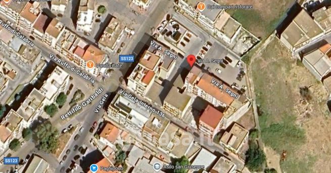 Box/posto auto in residenziale in Via Pietro Biondi