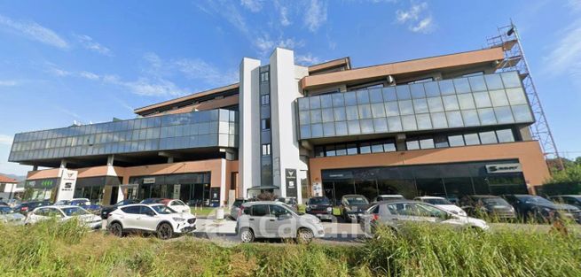 Ufficio in commerciale in Via Domenico Vandelli 20
