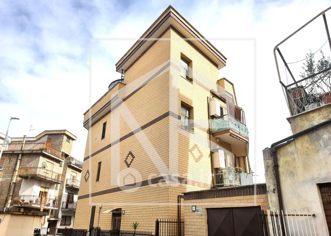 Appartamento in residenziale in Via Lauso 8