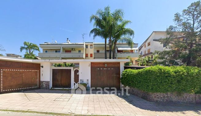 Villetta a schiera in residenziale in Via Spandau