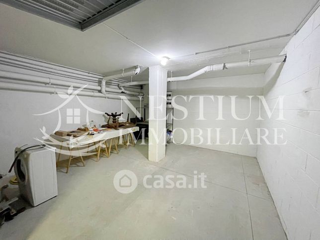 Box/posto auto in residenziale in Via Duilio Ottavi 9