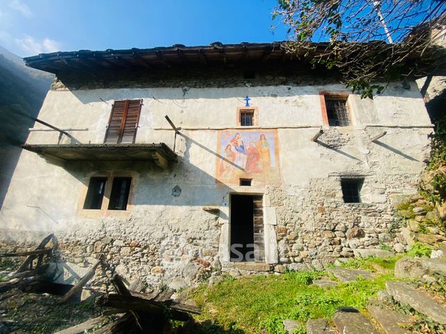 Casa indipendente in residenziale in Località Colombit