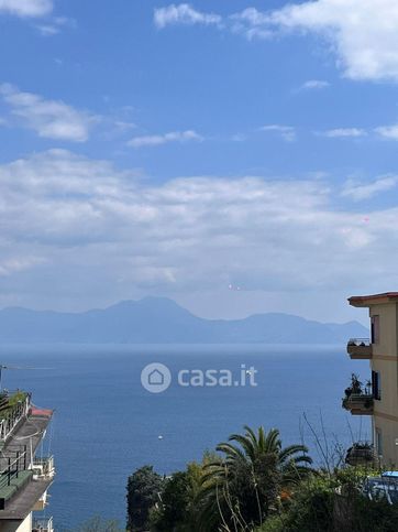 Appartamento in residenziale in Via Francesco Petrarca