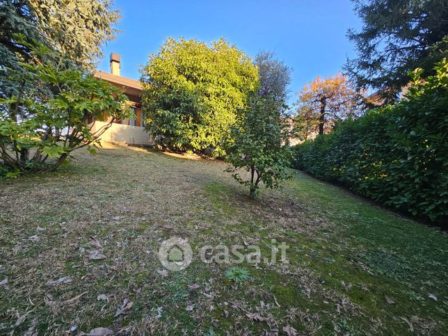 Villa in residenziale in Via Bonisiolo