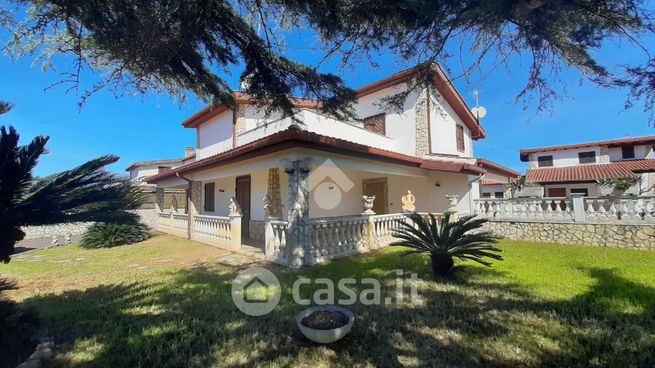 Villa in residenziale in Strada del Bottero 832