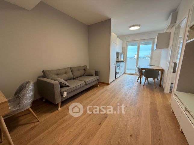 Appartamento in residenziale in Via del Mare 16