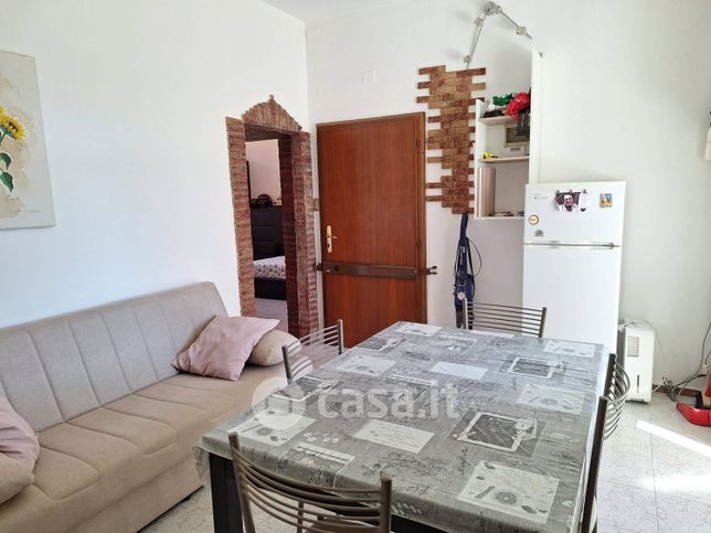 Appartamento in residenziale in Via Oreste Regnoli 10