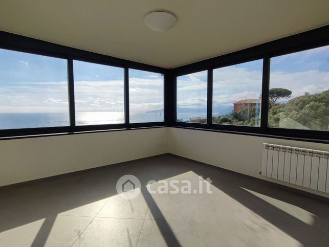 Attico/mansarda in residenziale in Salita Centaura