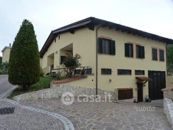 Appartamento in residenziale in Via di Castel di Leva