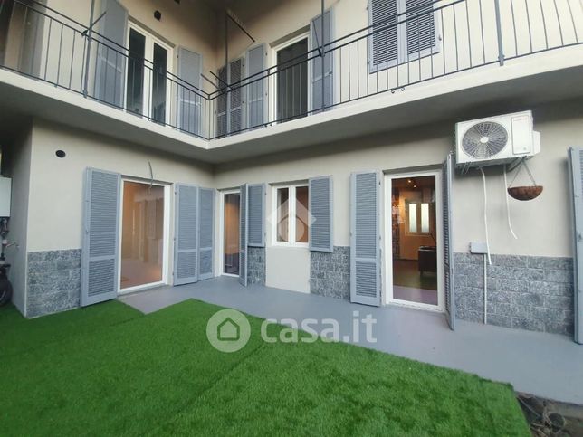 Casa bi/trifamiliare in residenziale in Via Lodovico Bo 1