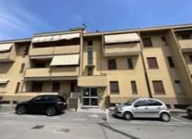 Appartamento in residenziale in Via Resegone 6