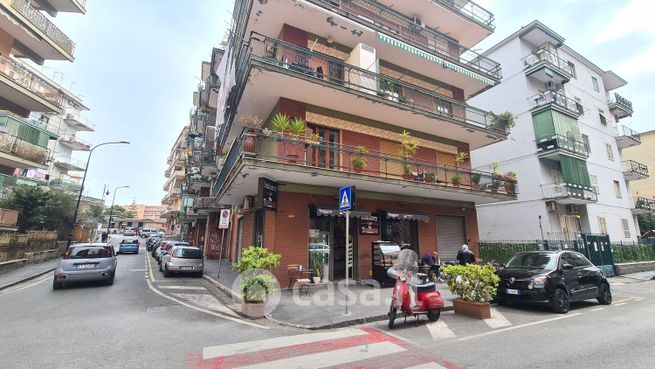Appartamento in residenziale in Viale Leone 29