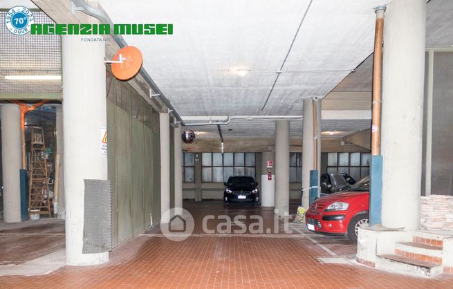 Garage/posto auto in residenziale in 