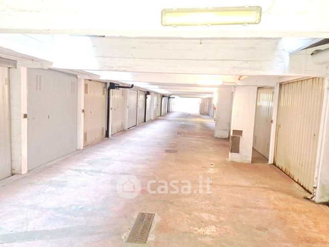 Box/posto auto in residenziale in Via Emilia All'Ospizio