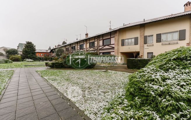 Appartamento in residenziale in Via Prete Roncelli 3