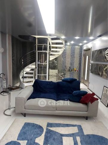 Villetta a schiera in residenziale in Via dell'Auriga