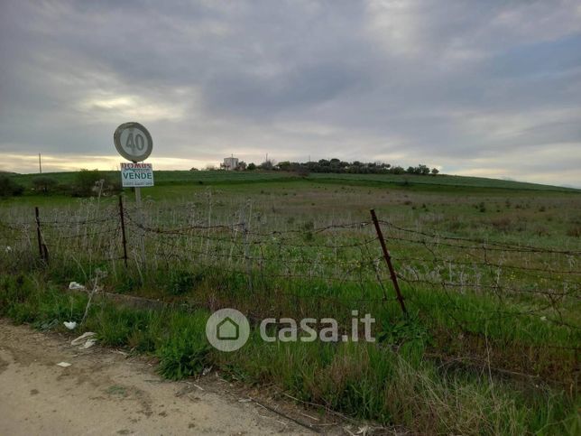 Terreno agricolo in commerciale in 