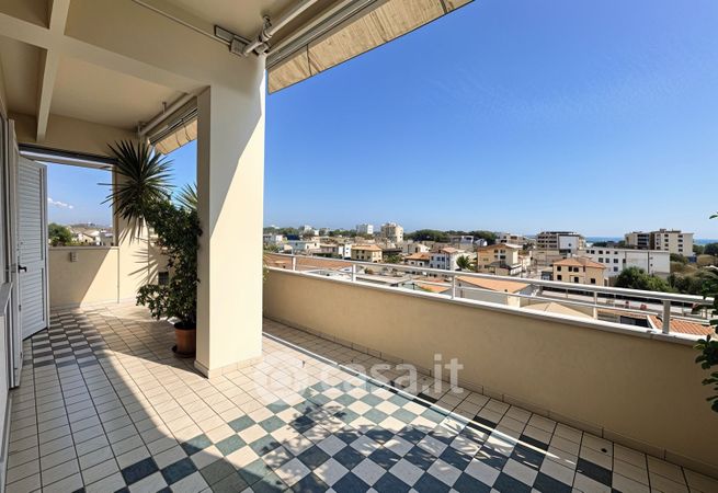 Attico/mansarda in residenziale in Via Galileo Galilei 343
