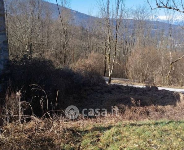 Terreno edificabile in residenziale in Frazione Sommacosta