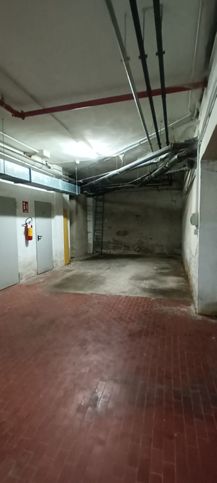 Garage/posto auto in residenziale in Via Orcagna