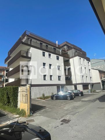 Appartamento in residenziale in Via Alessandro Manzoni 32