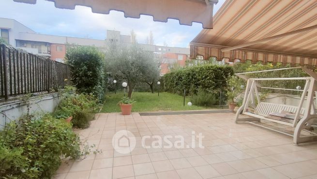 Appartamento in residenziale in Via Siro Solazzi