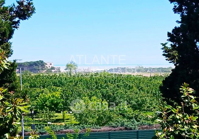 Appartamento in residenziale in Via Adriatica