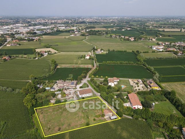 Terreno edificabile in residenziale in Via Zabarella