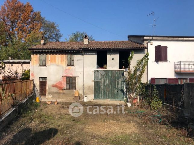 Rustico/casale in residenziale in Via Stradagrande 40