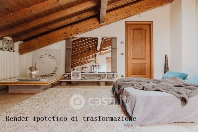 Casa bi/trifamiliare in residenziale in 