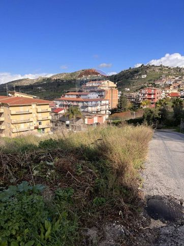 Terreno edificabile in residenziale in Via Fabaria
