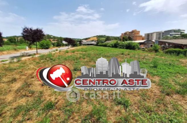 Terreno agricolo in commerciale in Via Tamigi