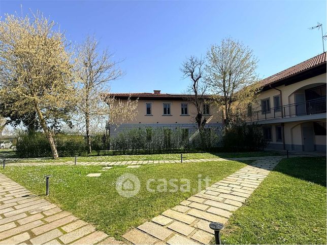 Appartamento in residenziale in Via per Carpiano 61