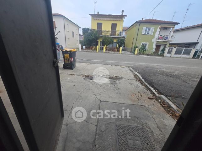 Capannone in commerciale in Via Canaletto 6